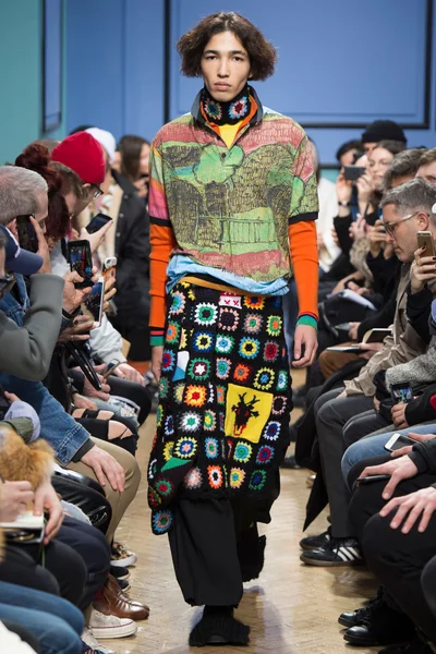 Look 9
